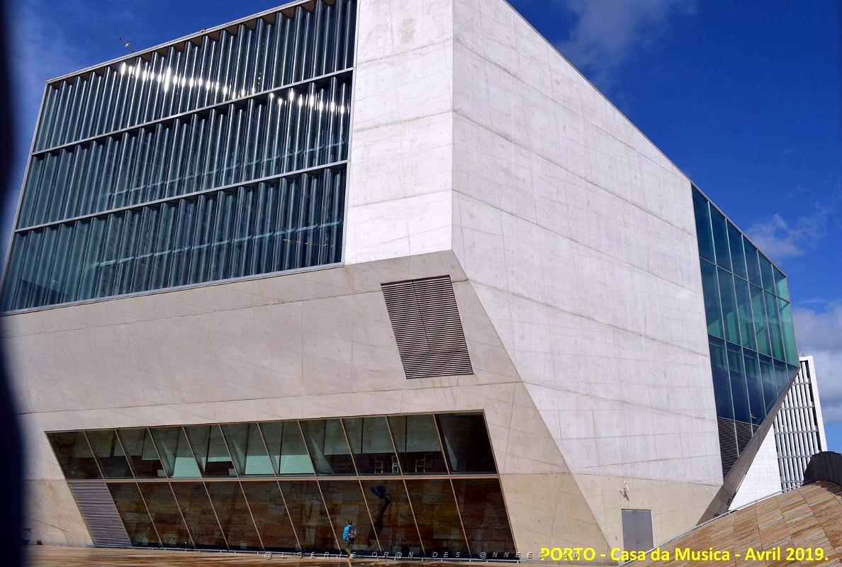 2262 - Porto -Casa da Musica.jpg